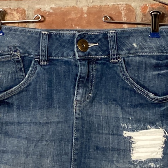 Elle Sz 2 distress jean skirt - Picture 4 of 8